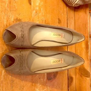 Ecco  Grey Pumps Peep Toe